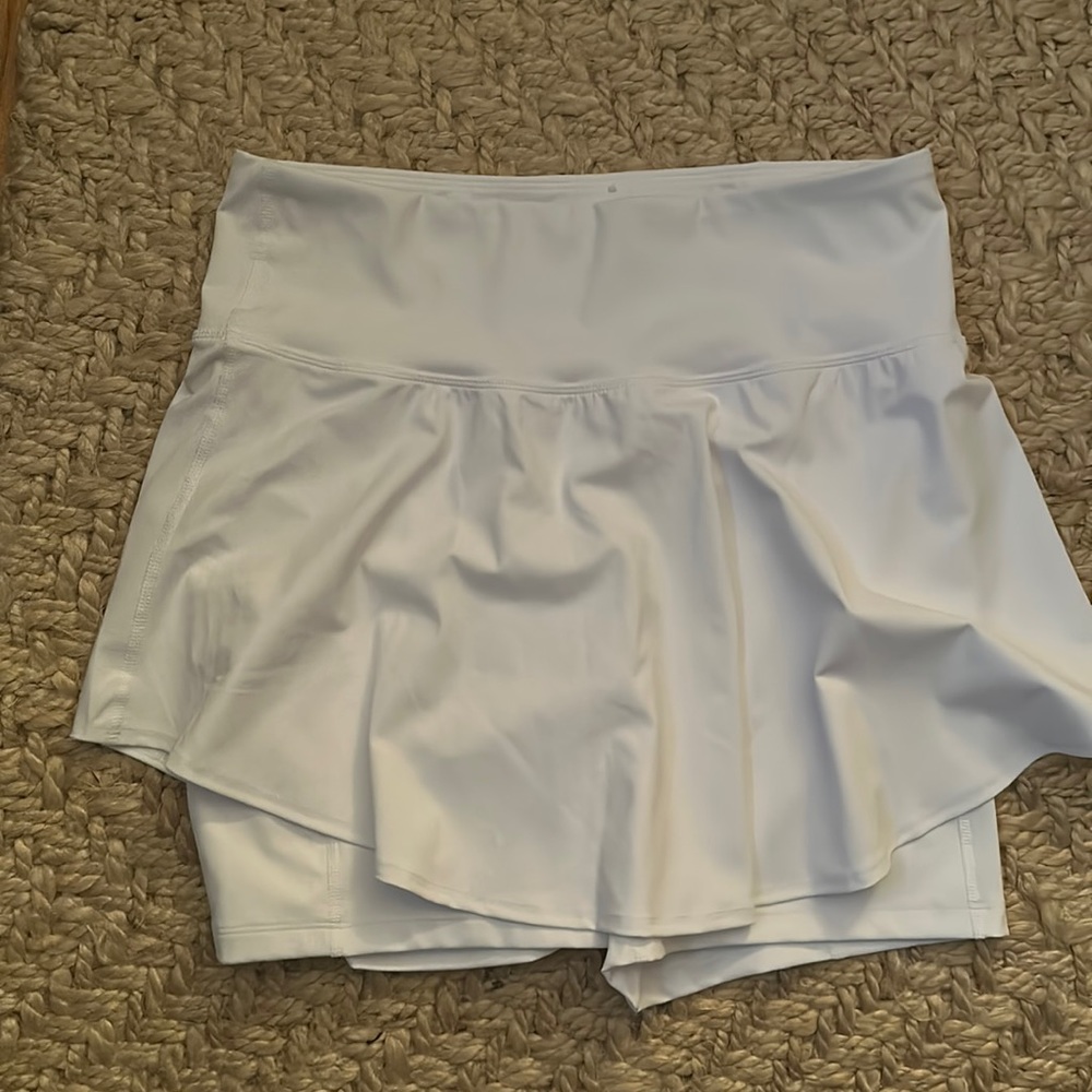 Old Navy White Tennis Skirt (built in shorts)